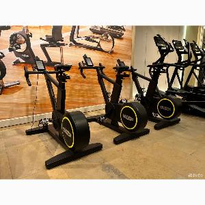 Technogym Велотренажер Technogym Skillbike