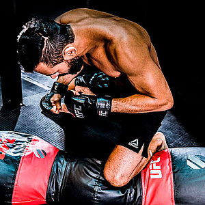 Мешок для грепплинга с наполнителем UFC Купить Мешок для грепплинга с наполнителем UFC в Москве