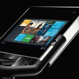 Вертикальный велотренажер Technogym Bike Personal Купить Вертикальный велотренажер Technogym Bike Personal в Москве