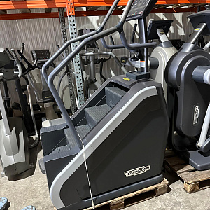 Купить Степпер / Лестница Technogym Excite Live Climb 700 LED в Москве